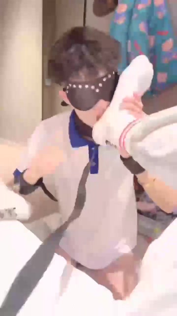 米奇小奶狗_校服play被大鸡攻虐草颜射_下部